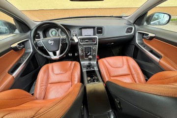 Volvo V60*Xenon*2011r*Nowe Opony*6 Biegów*Navi*Skóra*Pamięć Foteli*